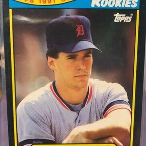 Topps 1991 Collectors Edition Rookies Card with Blue and Red